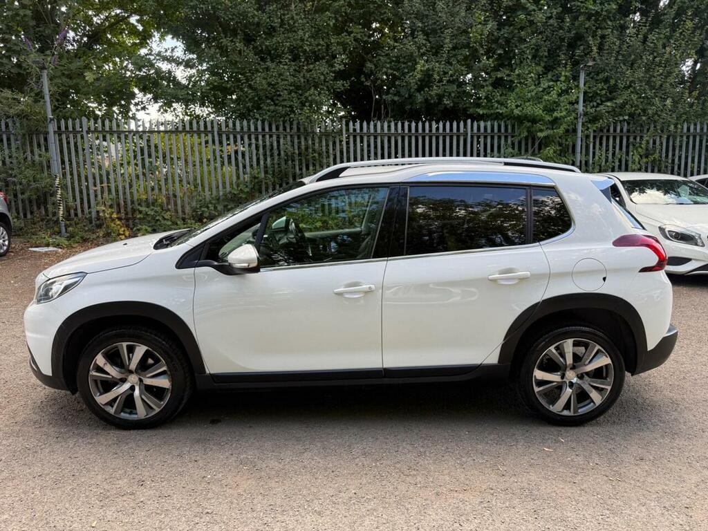 Peugeot 2008 1.2 Puretech Allure Euro 6 Ss White #5
