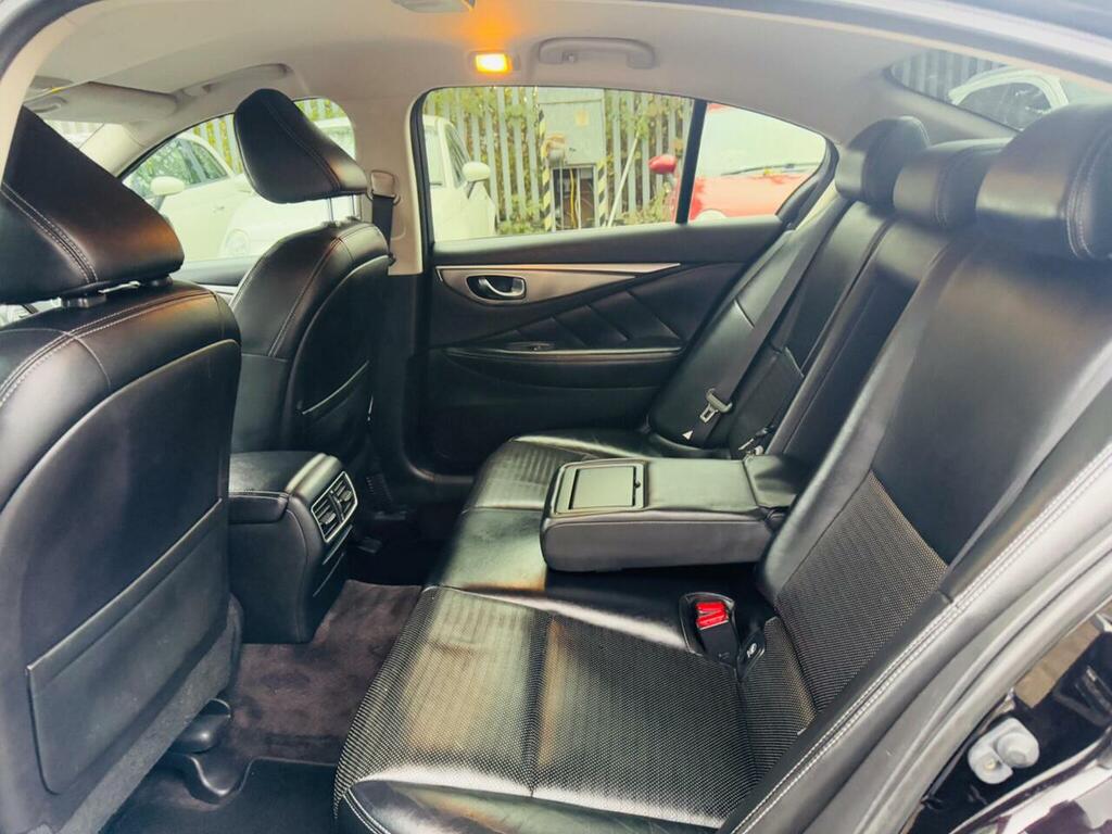 Infiniti Q50 Saloon White #21