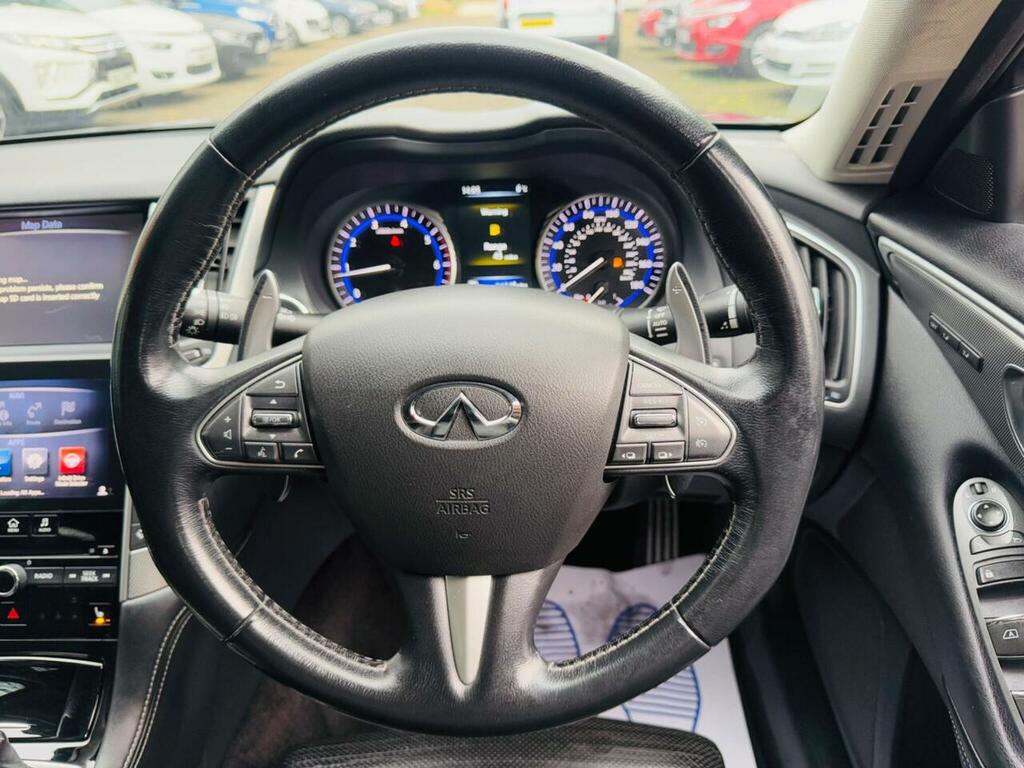 Infiniti Q50 Saloon White #39