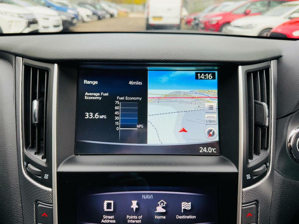 Infiniti Q50 Saloon White #51