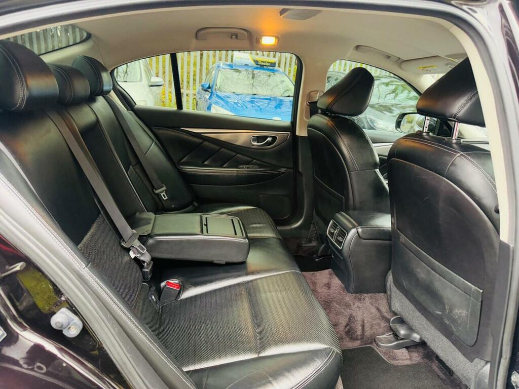Infiniti Q50 Saloon White #17