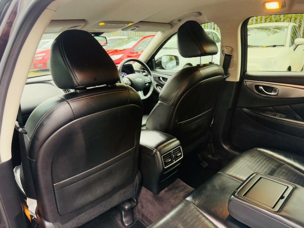 Infiniti Q50 Saloon White #23