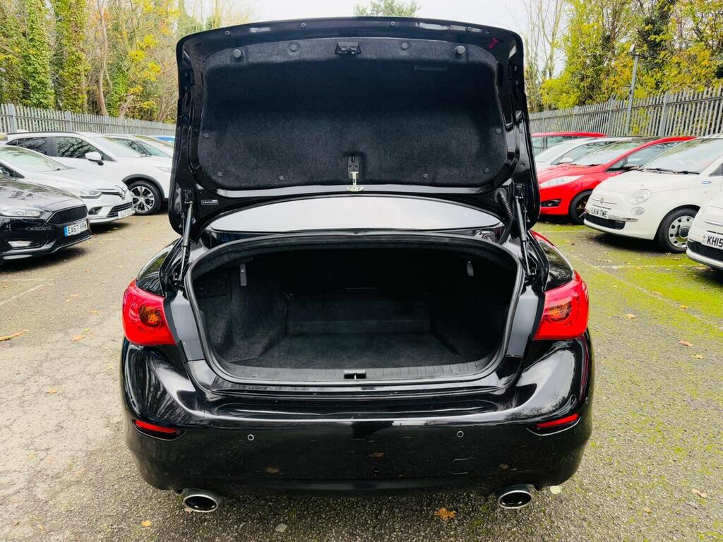 Infiniti Q50 Saloon White #12