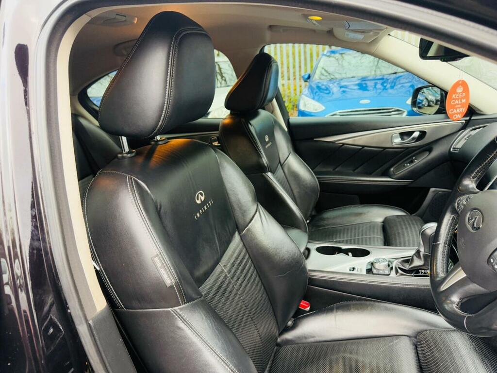 Infiniti Q50 Saloon White #36