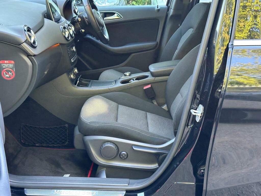 Mercedes-Benz B Class 1.6 B180 Sport Mpv 7G-dct Euro 6 Ss Black #32