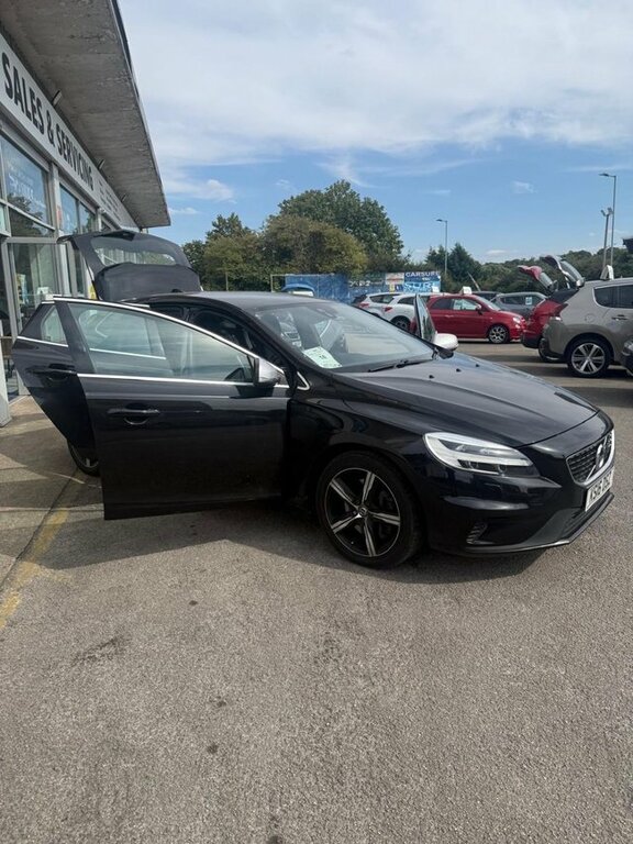 Volvo V40 2.0 D3 R-design Hatchback Euro 6 Black #6