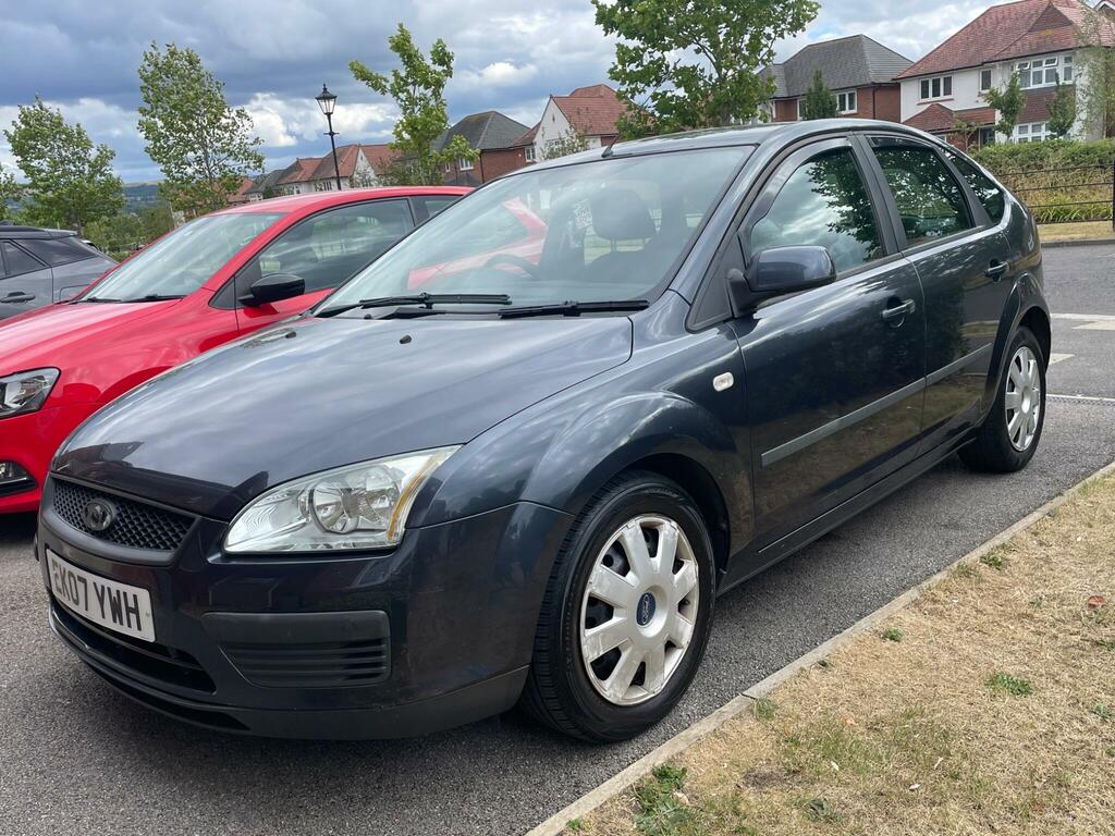Ford Focus Estate 1.6 Zetec Climate 200707 Red #2