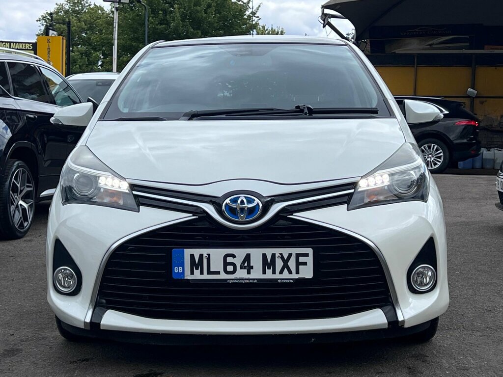 Toyota Yaris 1.5 Vvt-h Excel E-cvt Euro 6 15In Alloy ML64MXF White #3