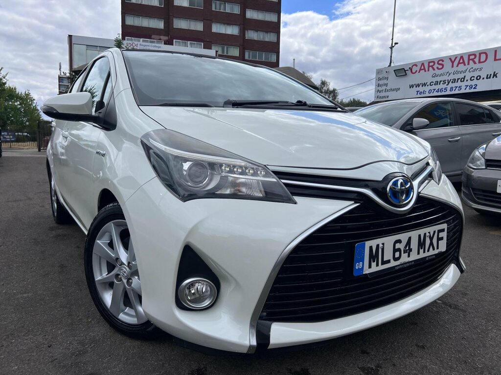 Toyota Yaris 1.5 Vvt-h Excel E-cvt Euro 6 15In Alloy ML64MXF White