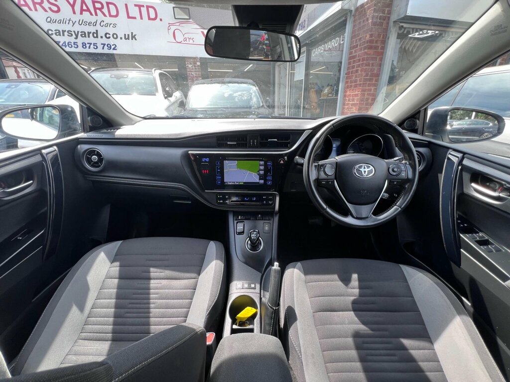 Toyota Auris 1.8 Vvt-h Icon Tech Cvt Euro 6 Ss FP18HAA White #2