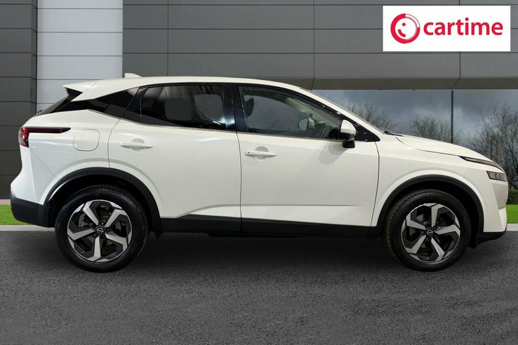 Nissan Qashqai 1.3L N-connecta LM72HHG White #2