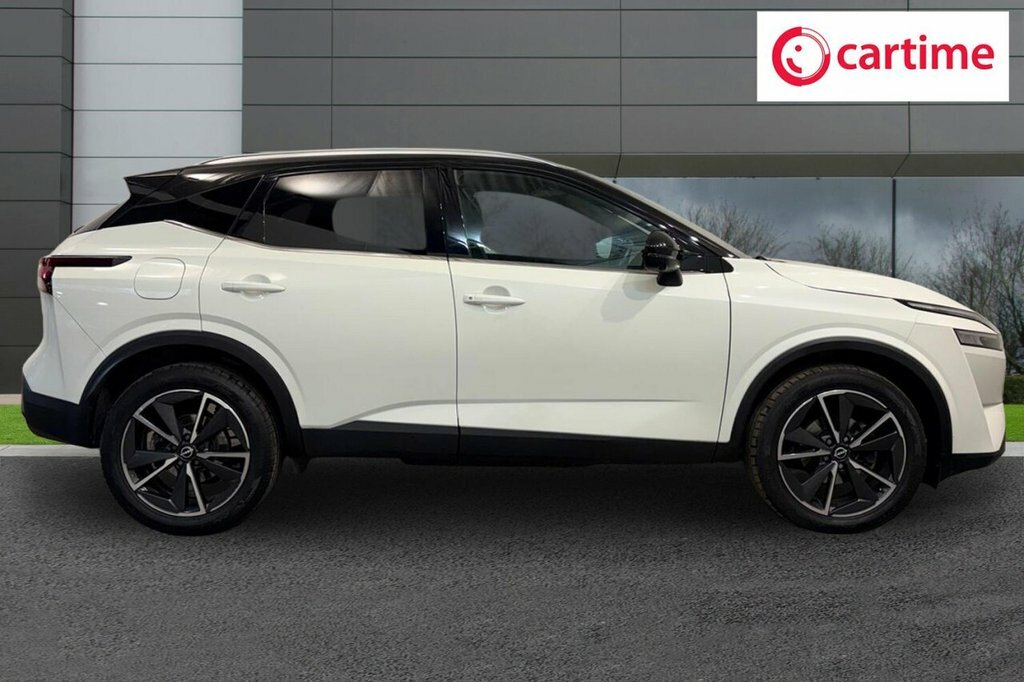 Nissan Qashqai 1.3L Tekna NJ23CVY White #2