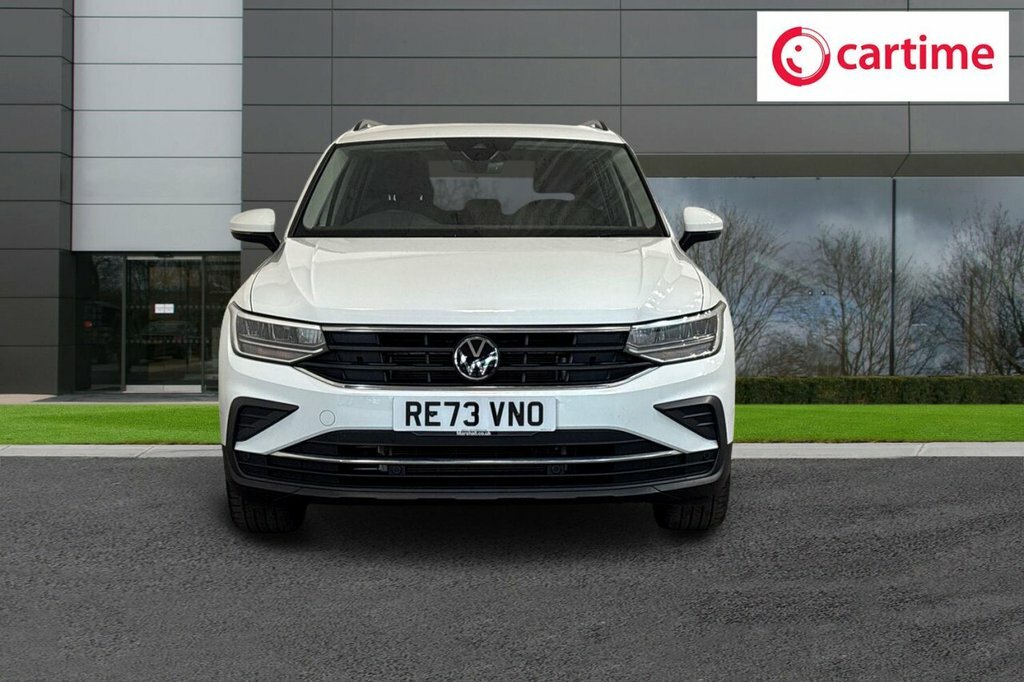 Volkswagen Tiguan 1.5L Life RE73VNO White #4