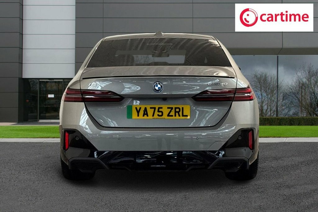 BMW i5 Saloon Grey #5