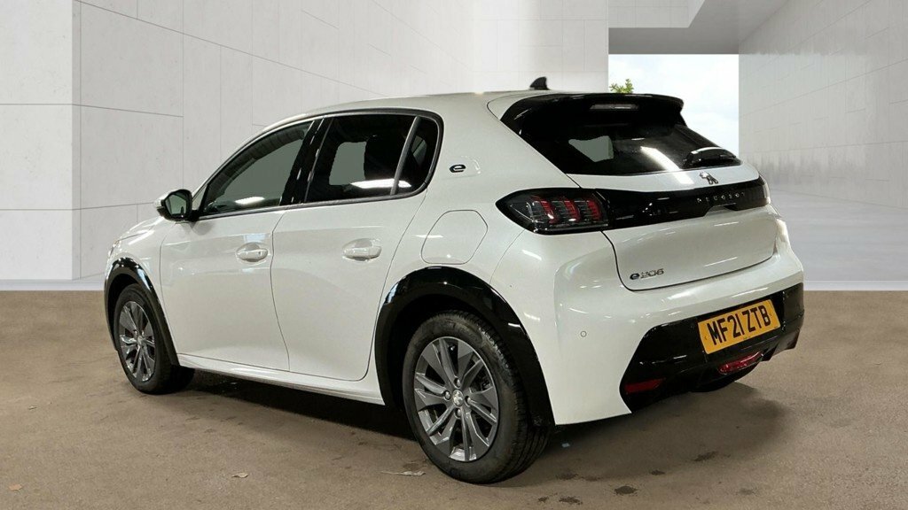 Peugeot e-208 Hatchback White #4