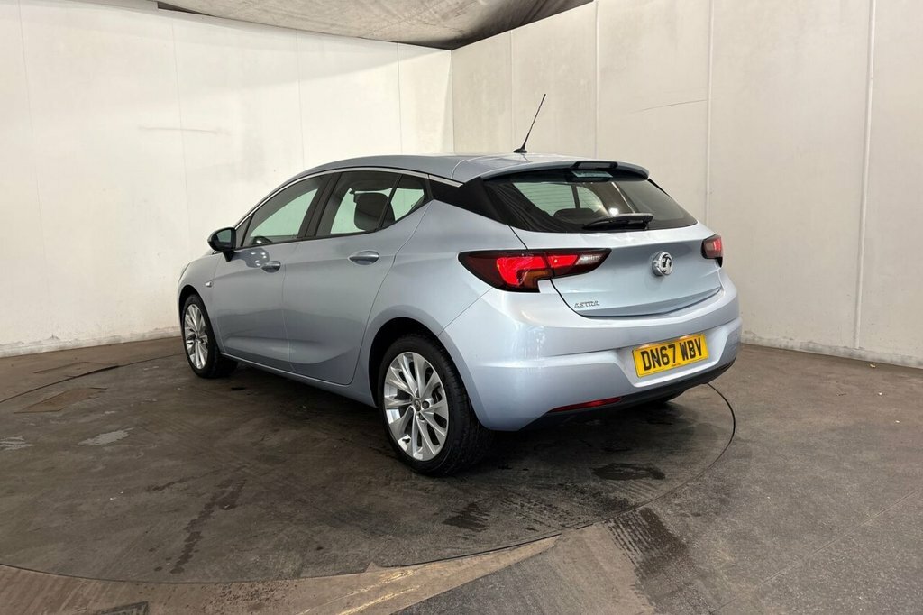 Vauxhall Astra 1L Design Silver #4
