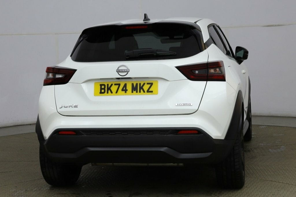 Nissan Juke 1L Tekna White #6