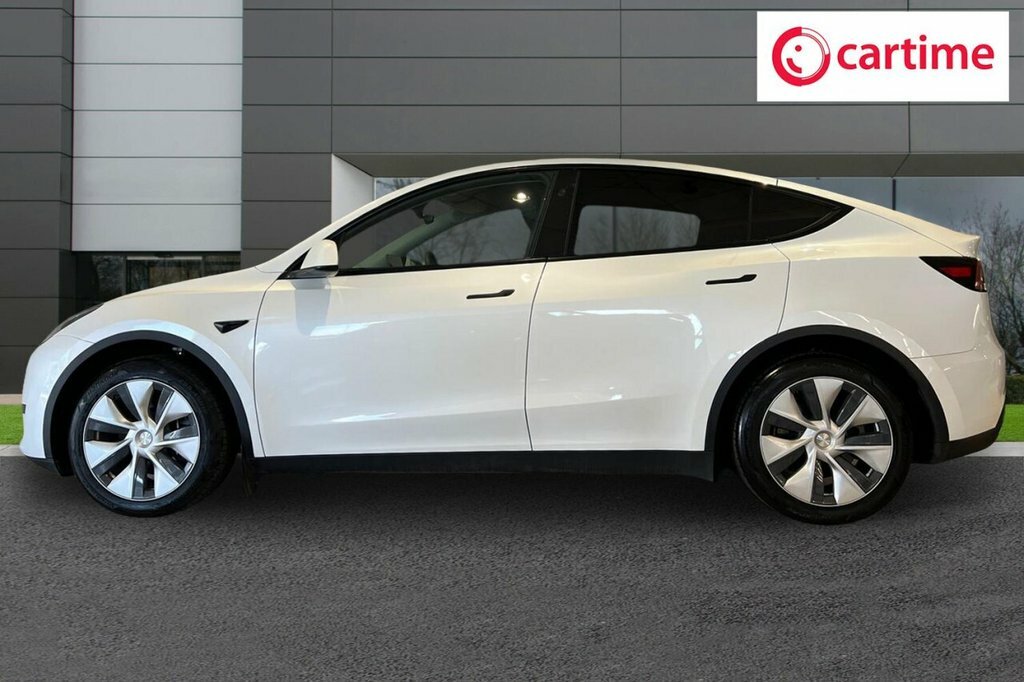 Tesla Model Y Suv MC24XMR White #3