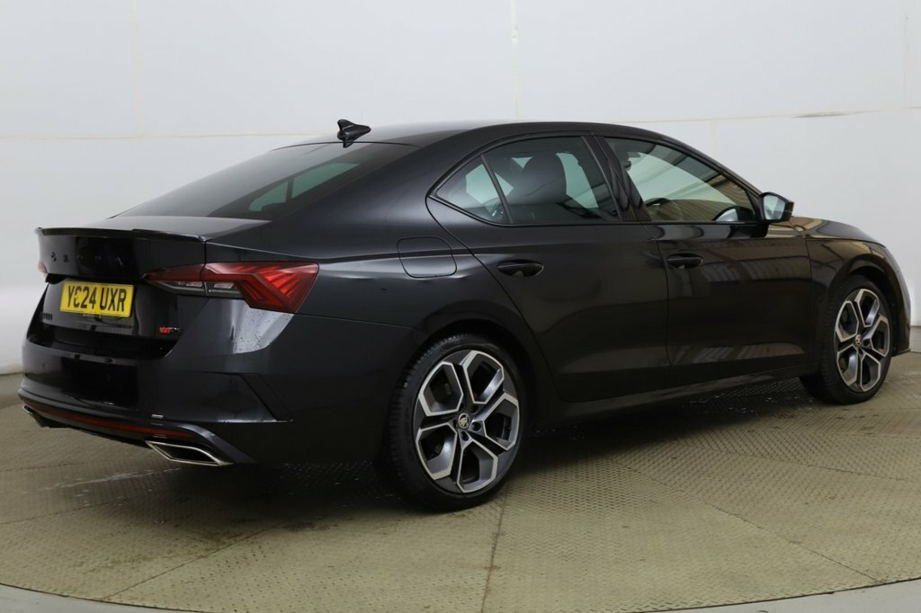 Skoda Octavia 2L Vrs Black #6
