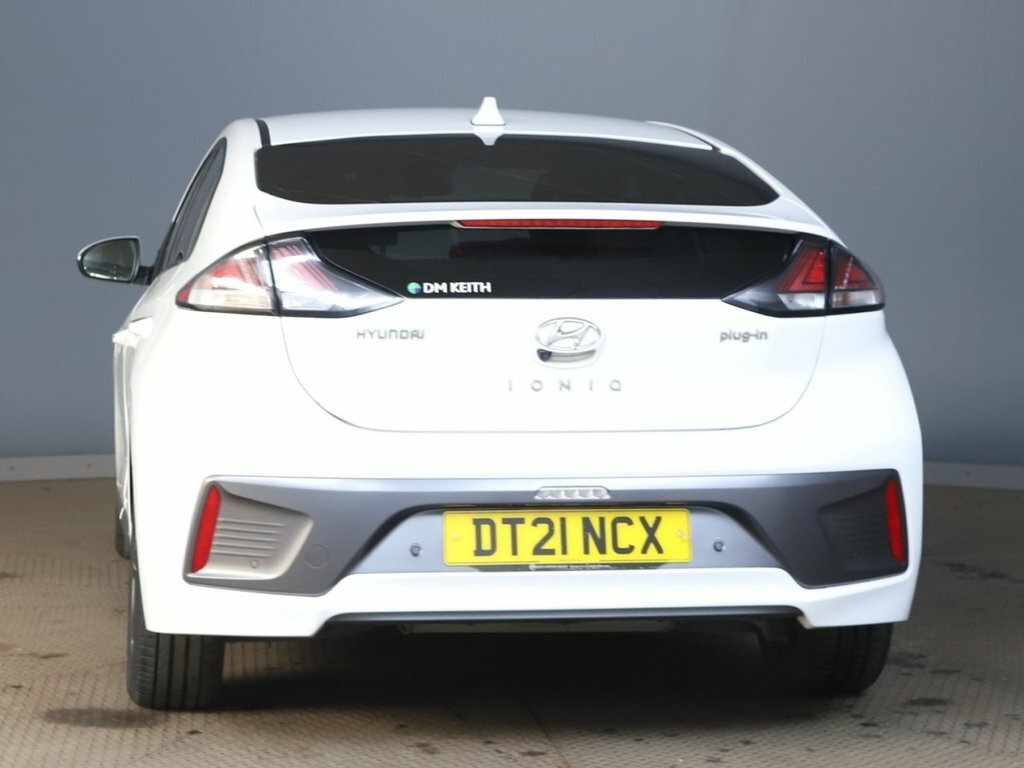 Hyundai Ioniq 1L Premium Se White #3