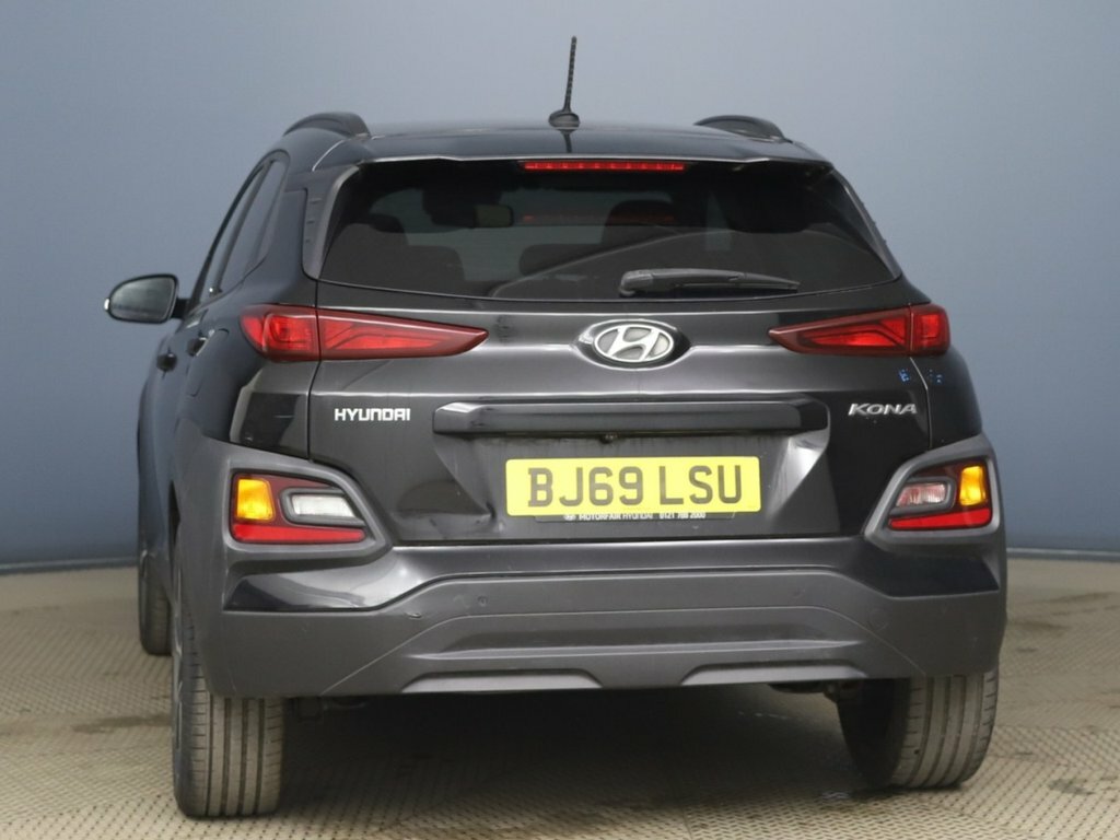 Hyundai Kona 1L Play Black #5