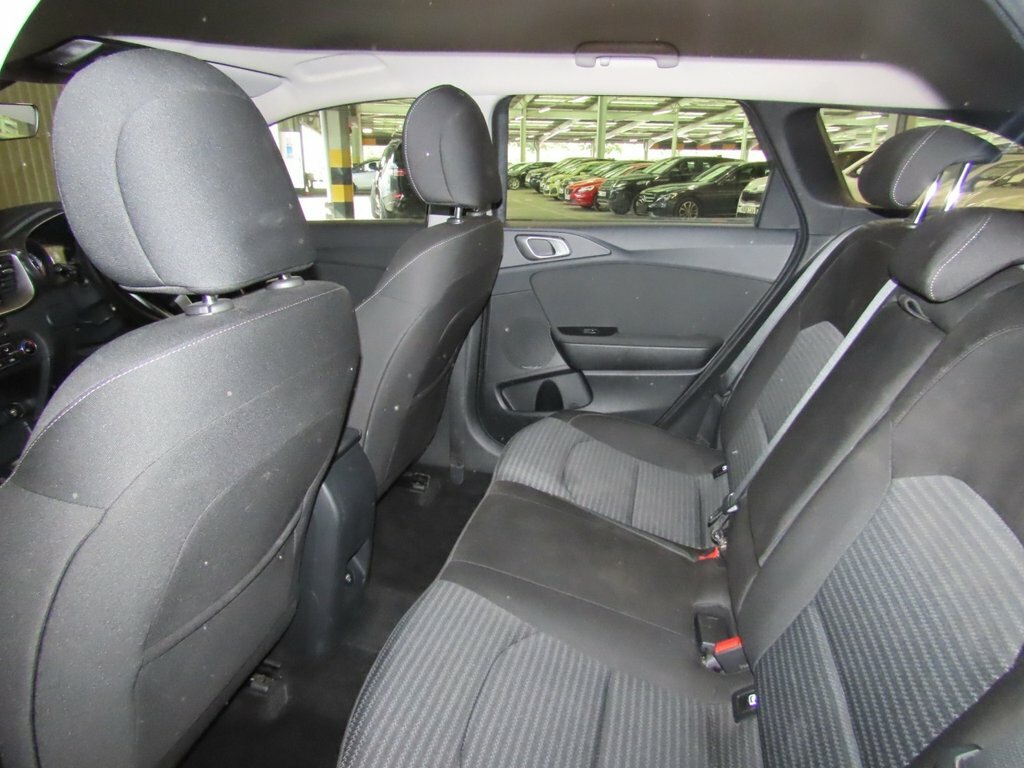 Kia Ceed 1.5 T-gdi 2 Sportswagon Euro 6 Red #10