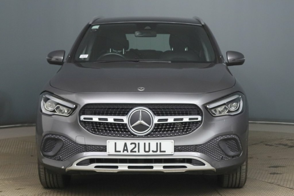 Mercedes-Benz GLA Class 2L Sport Grey #3