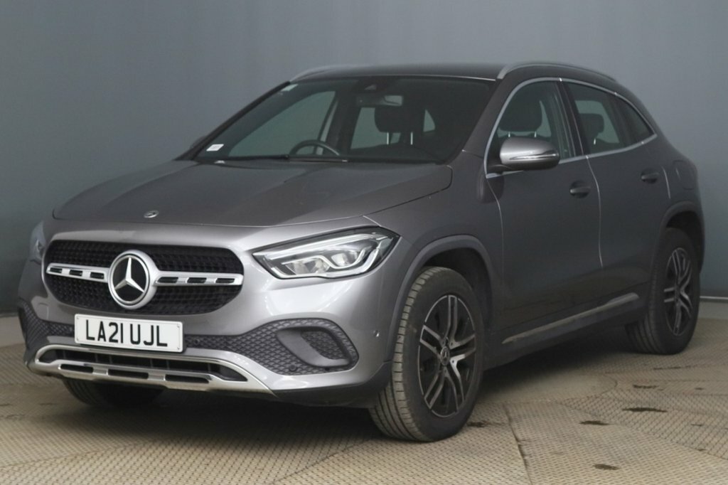 Mercedes-Benz GLA Class 2L Sport Grey #2