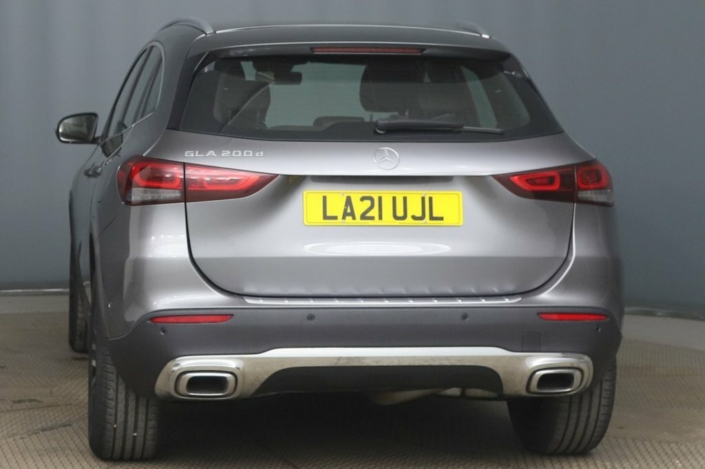 Mercedes-Benz GLA Class 2L Sport Grey #6