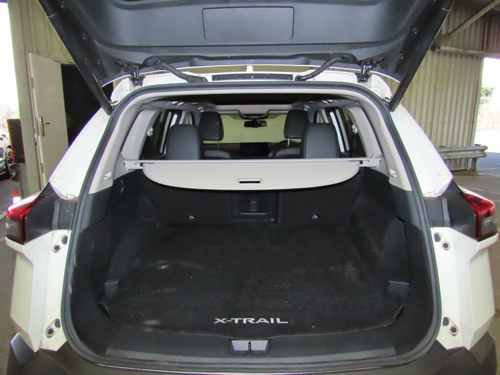 Nissan X-Trail 1.5 204 E-power 2Wd Tekna With 5 Seats And Bo Silver #12