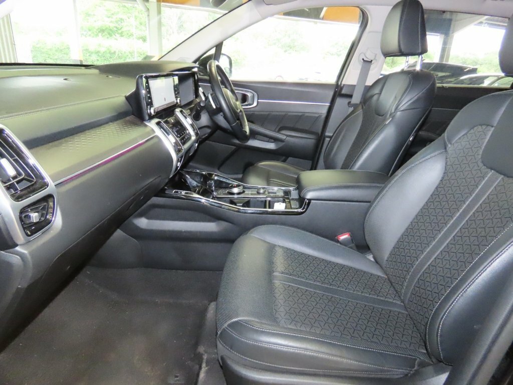 Kia Sorento 1.6 H T Gdi 2 Suv Hybrid Awd Ss White #8