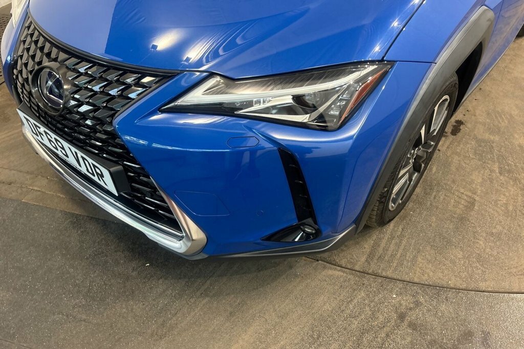 Lexus UX 250H 2.0 F-sport Cvt Takumi Pack Blue #32