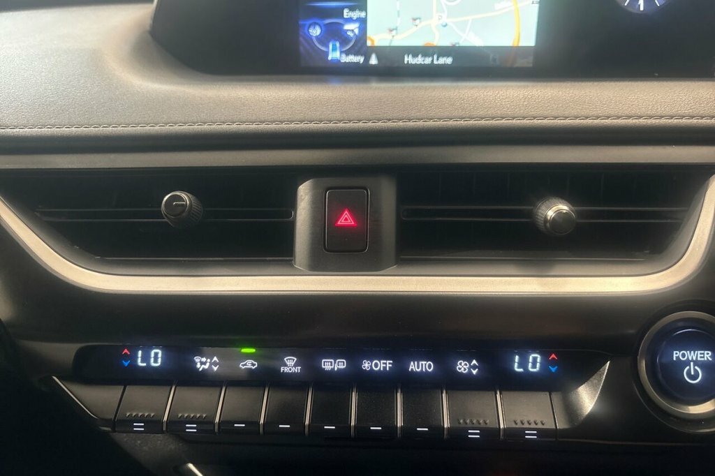 Lexus UX 250H 2.0 F-sport Cvt Takumi Pack Blue #24