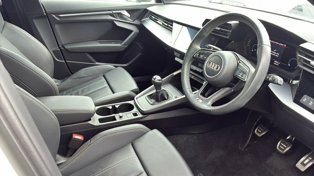 Audi A3 1L S Line White #5