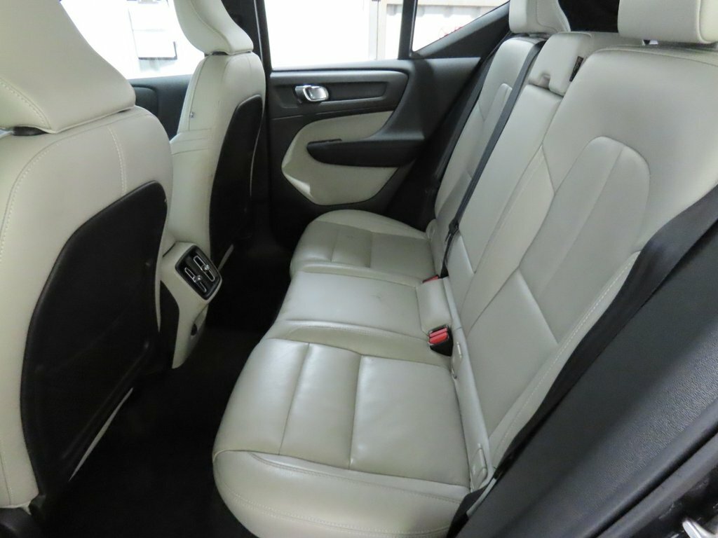 Volvo XC40 1.5 T3 163 Inscription Geartronic Silver #9