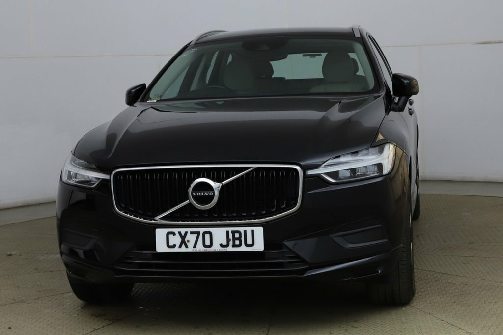 Volvo XC60 2L Momentum Black #2