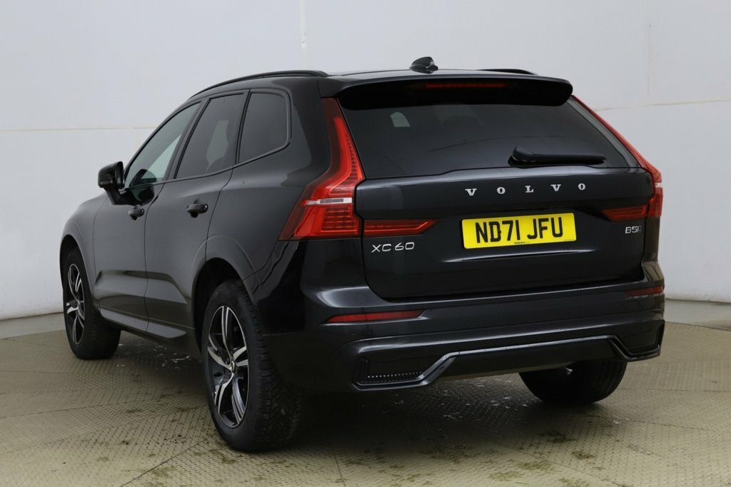 Volvo XC60 2L R-design Black #5