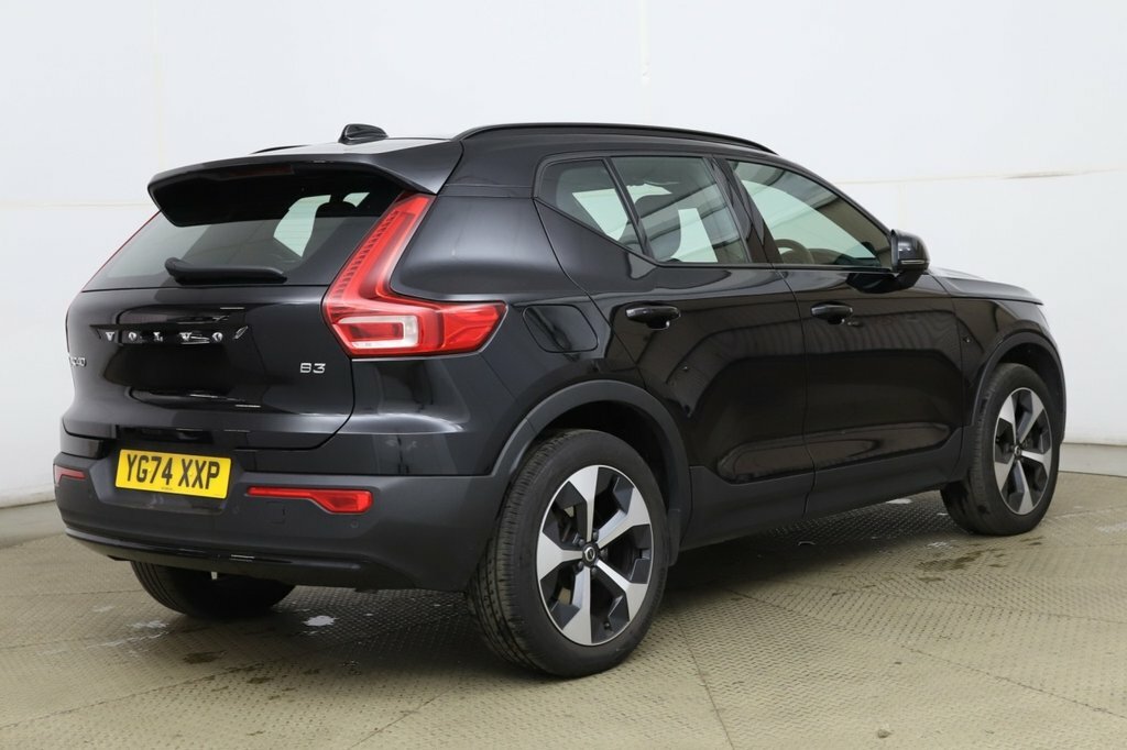 Volvo XC40 2L Plus Dark Black #4