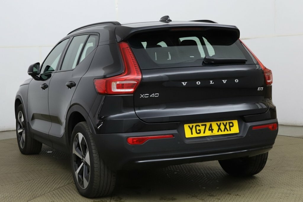Volvo XC40 2L Plus Dark Black #5