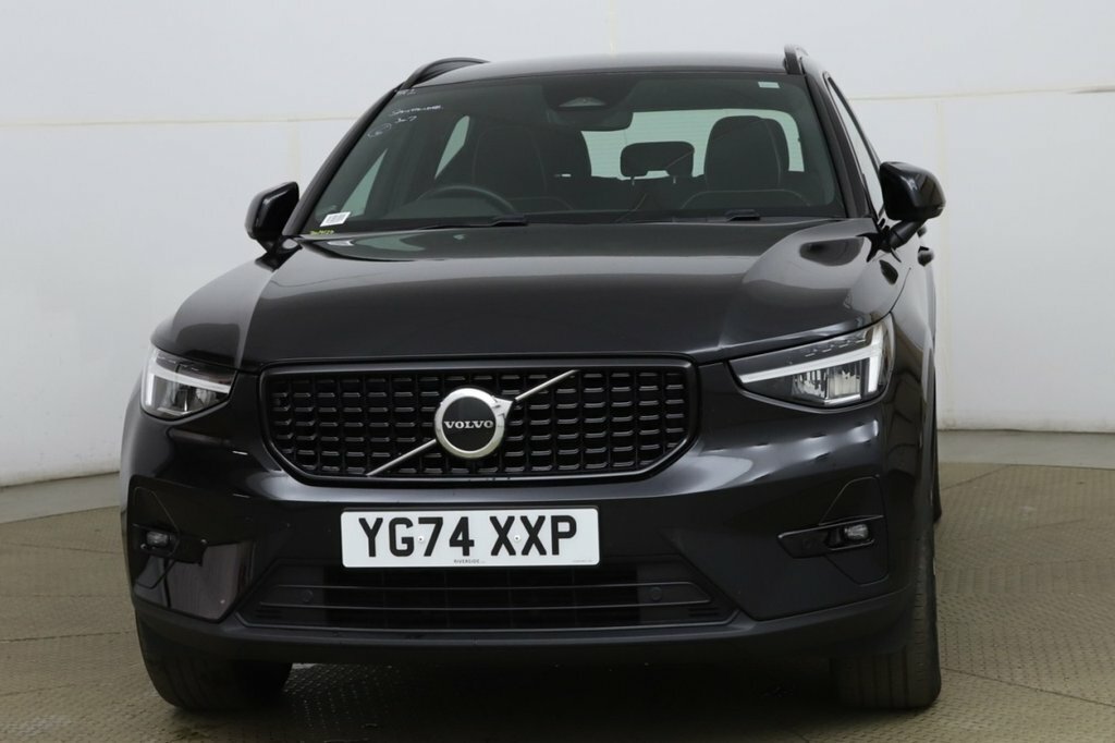 Volvo XC40 2L Plus Dark Black #3