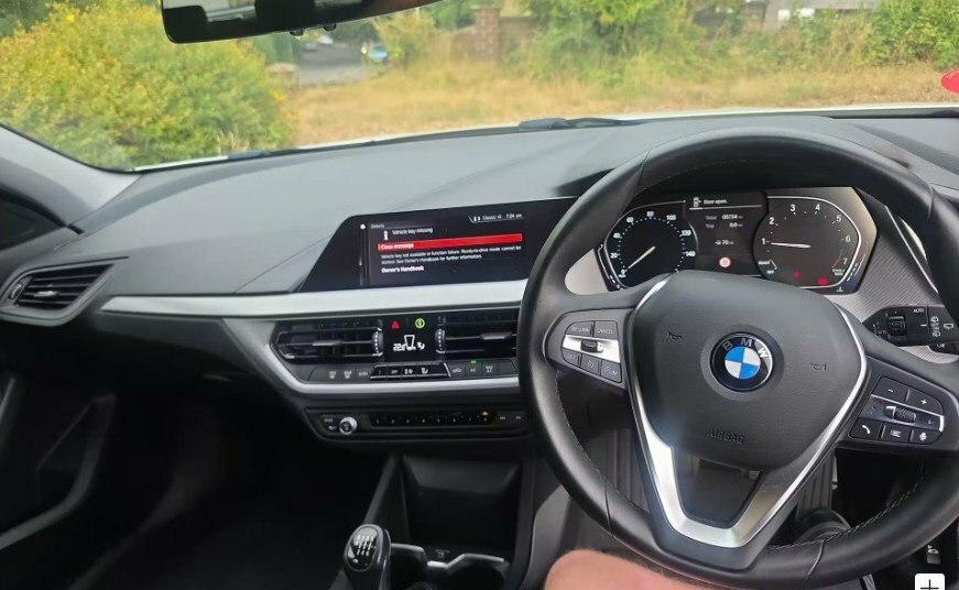 BMW 1 Series 1.5L Se White #5