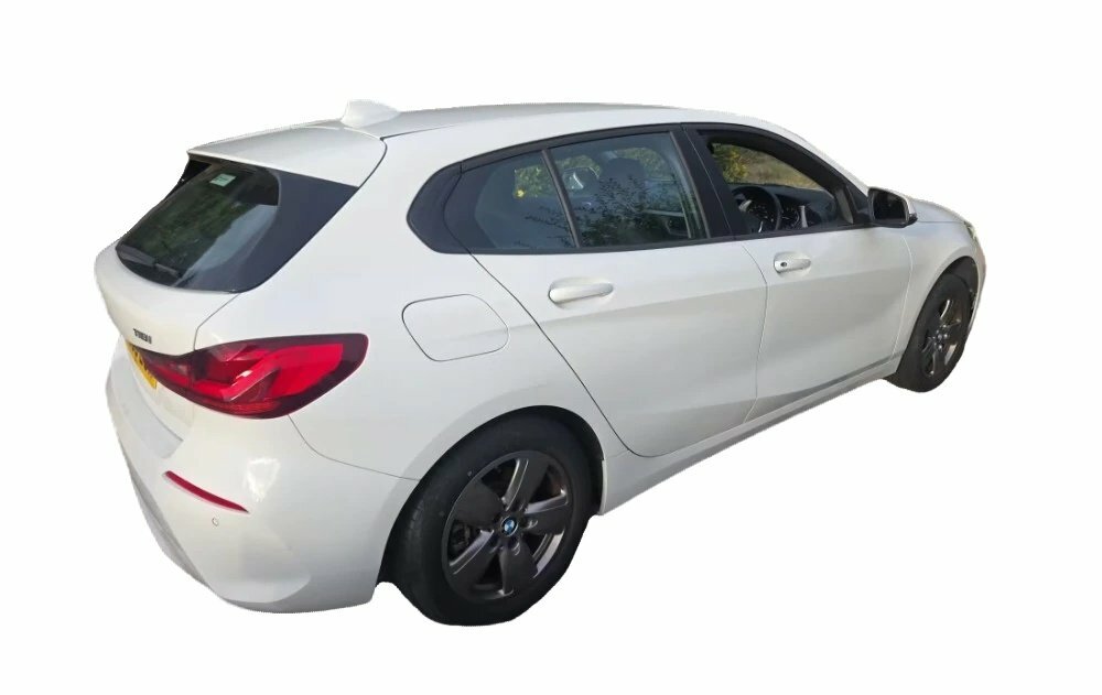 BMW 1 Series 1.5L Se White #4