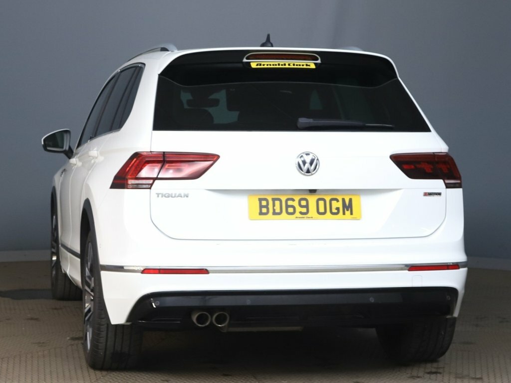 Volkswagen Tiguan 2L R-line Tech BD69OGM White #3
