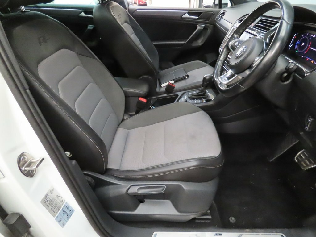 Volkswagen Tiguan 2L R-line Tech BD69OGM White #6