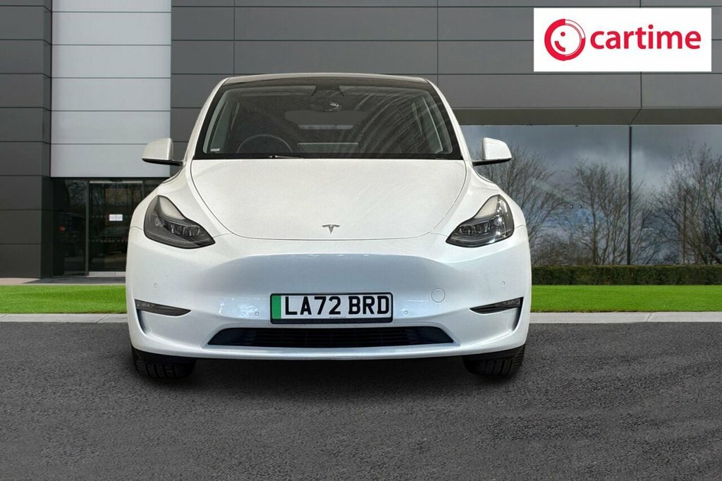 Tesla Model Y Suv LA72BRD White #4