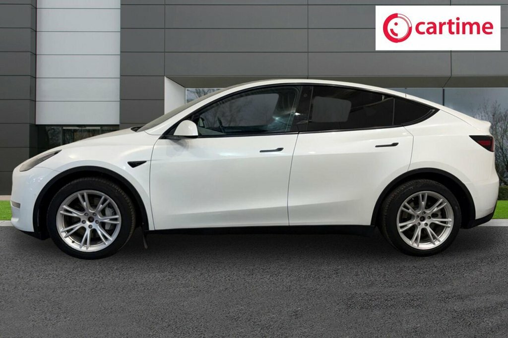 Tesla Model Y Suv LA72BRD White #3