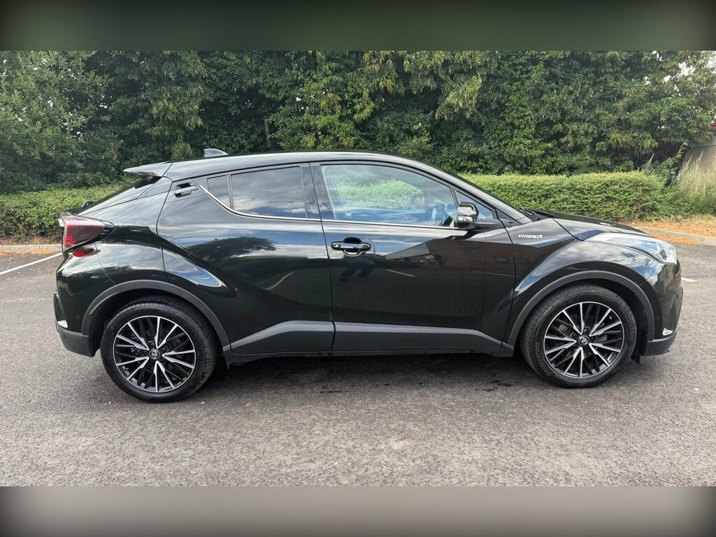 Toyota C-Hr Design White #8