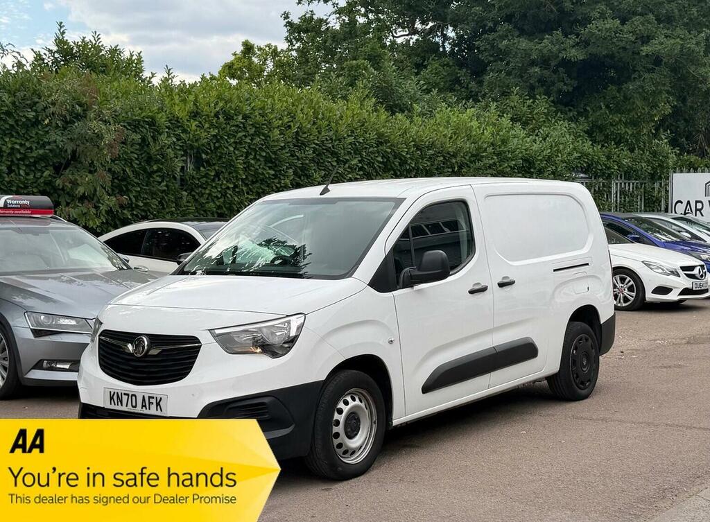 Vauxhall Combo 1.5 Turbo D 2300 Edition L2 H1 Euro 6 Ss White