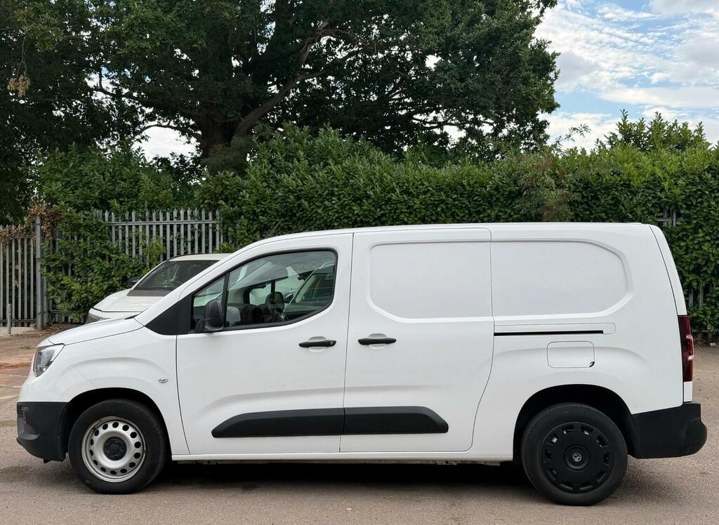 Vauxhall Combo 1.5 Turbo D 2300 Edition L2 H1 Euro 6 Ss White #4