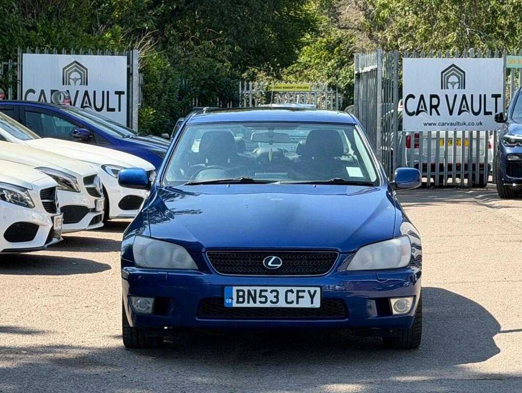 Lexus IS 2.0 200 Se Blue #2